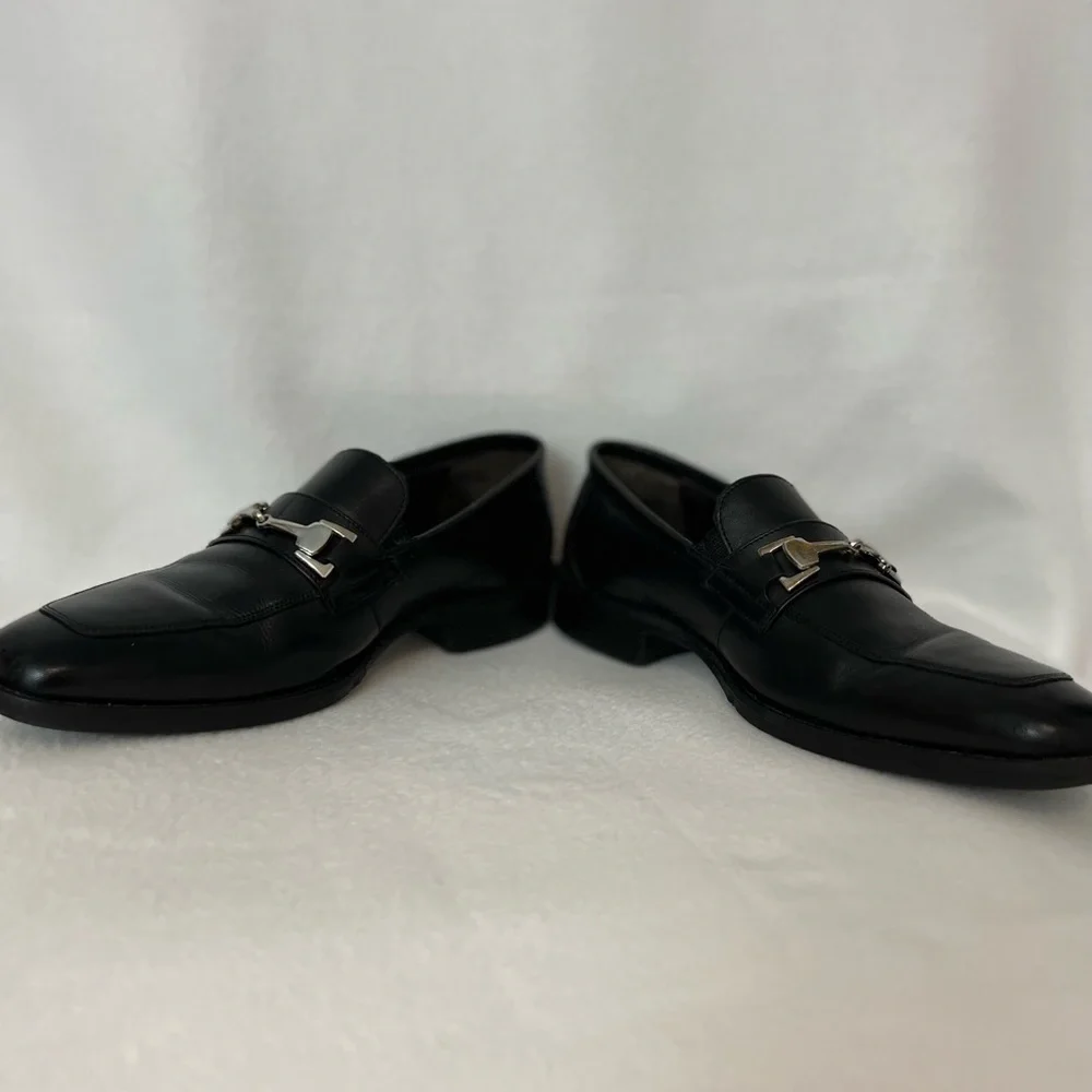 Johnston & Murphy size 9 1/2 Black Leather Slip On Mens Loafers